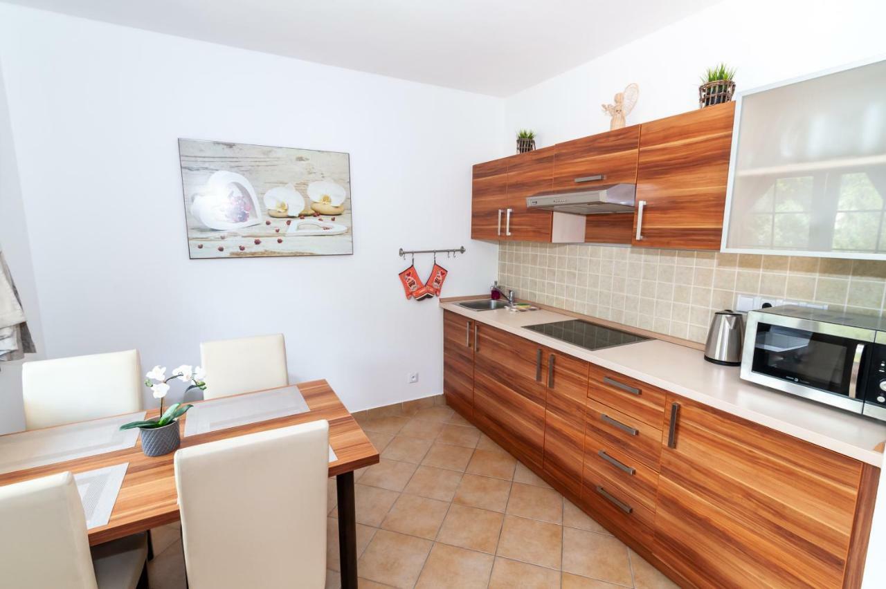Vila Helena - Apartmán Helena 15 Apartamento Ruzomberok Exterior foto